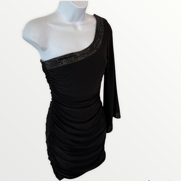 Taboo Black One Flare Sleeve Ruched Mini Dress - Picture 4 of 9